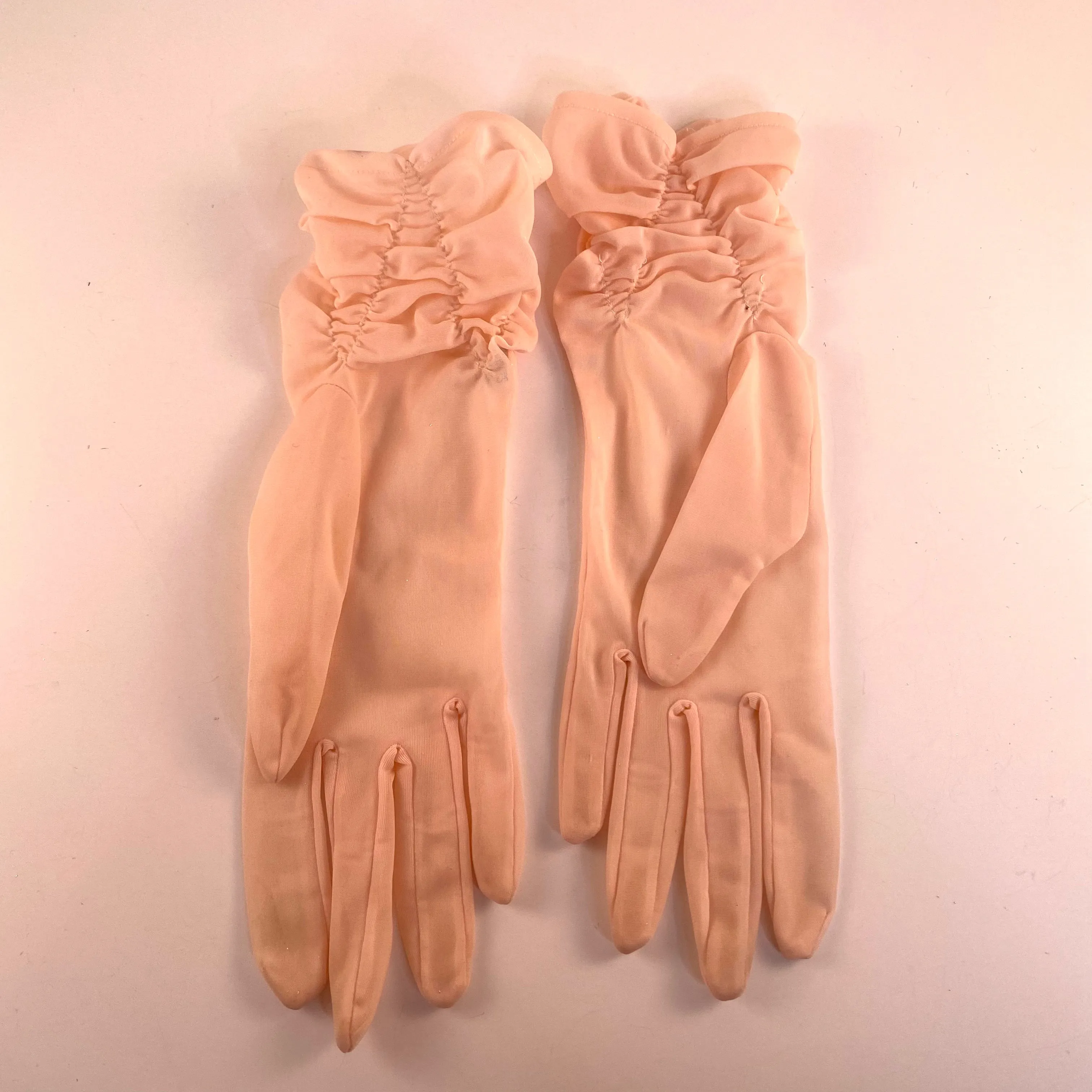 1950s Fownes Pale Pink Sheer Nylon Gloves