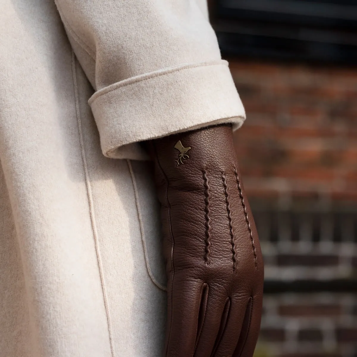 Alessandra (brown) - goatskin leather gloves with lambswool lining & touchscreen feature