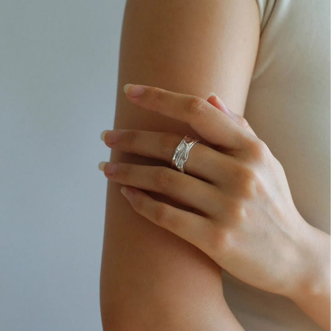 Minimalist Irregular Pleats Wide Version Open Ring