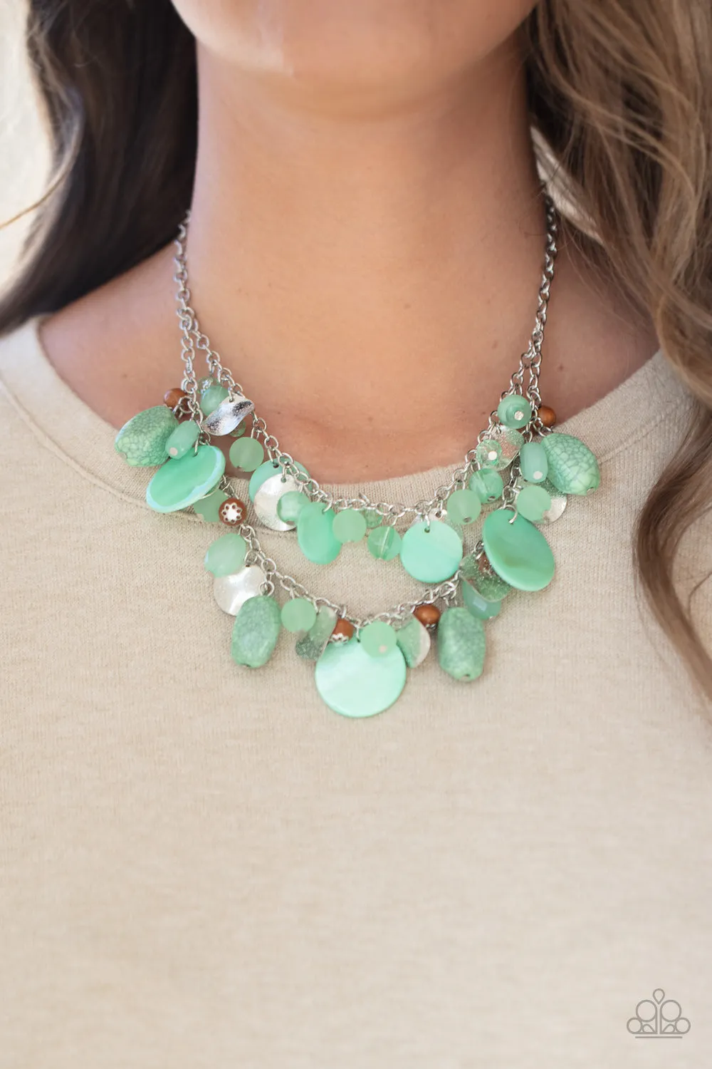 Necklace Spring Goddess - Green N335