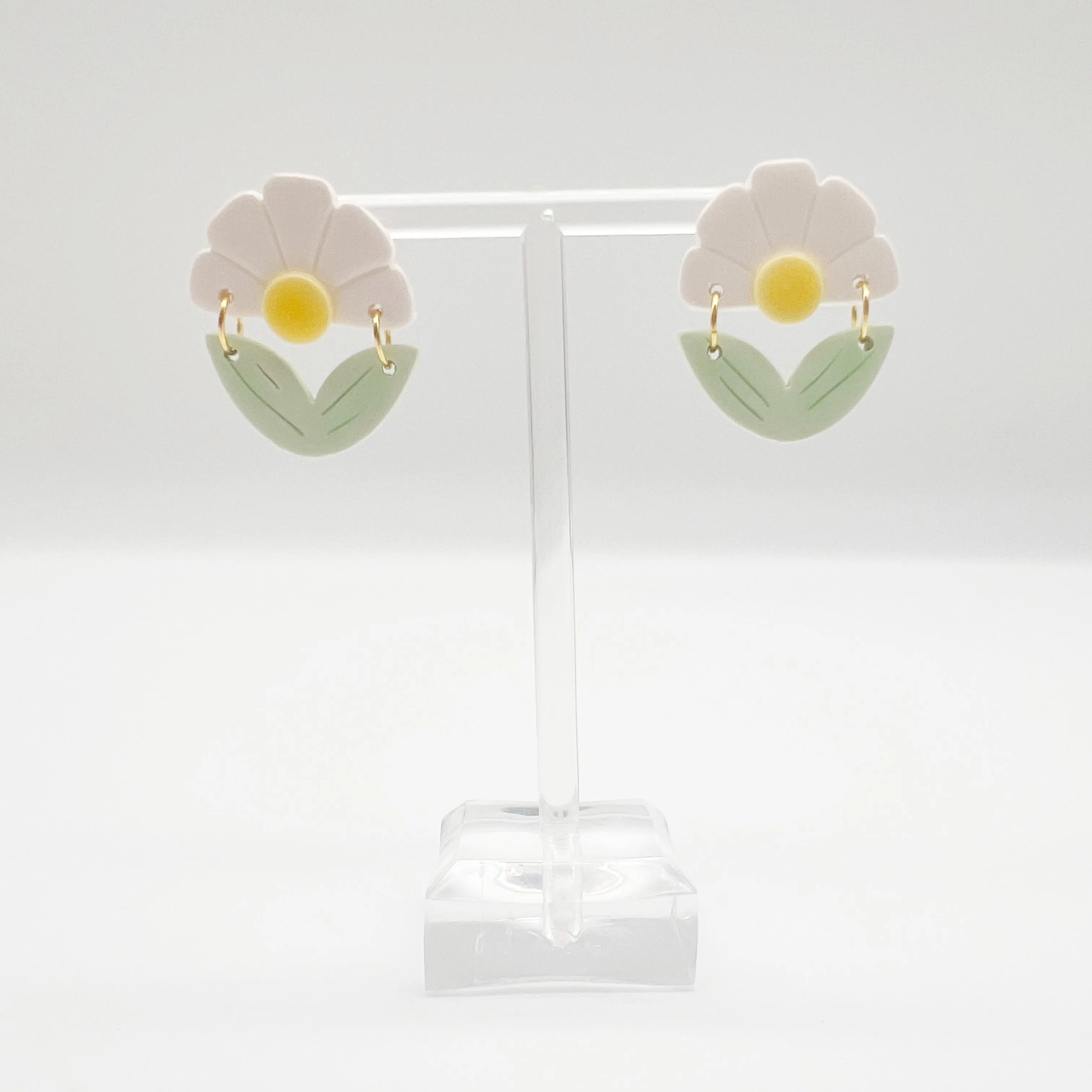 White Petal Hazel Earrings